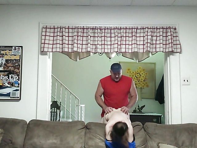 Amateur blowjob and shagging in the living room