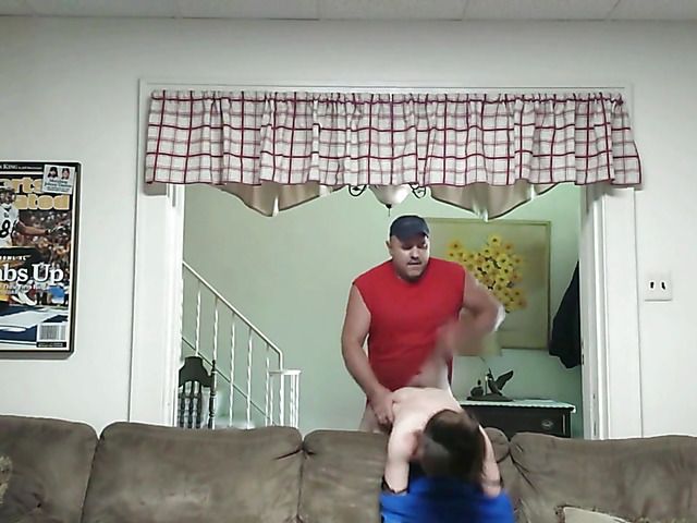Amateur blowjob and shagging in the living room