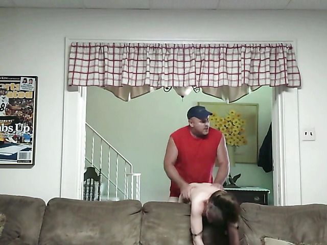 Amateur blowjob and shagging in the living room