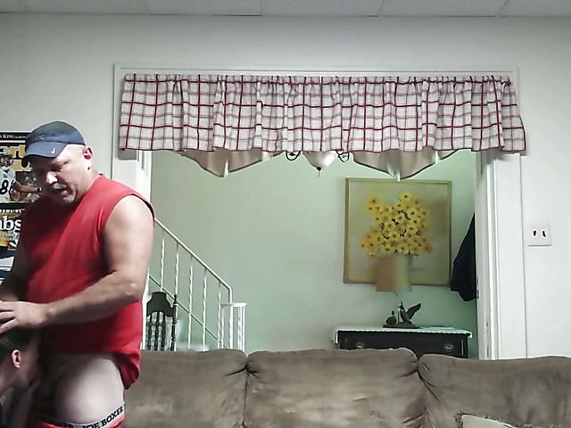 Amateur blowjob and shagging in the living room