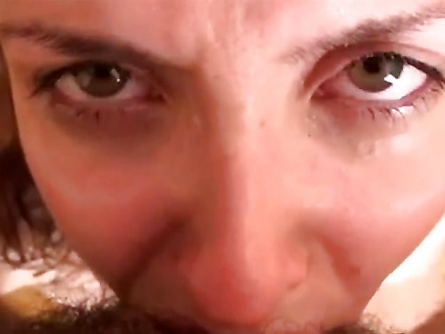 Deepthroat with no mercy with young amateur