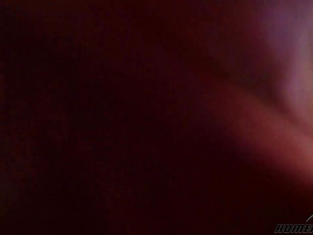 Amateur flaunts her hot ass and gets banged