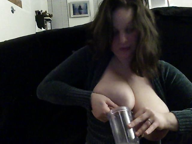 Cute BBW amateur with giant breasts lactating
