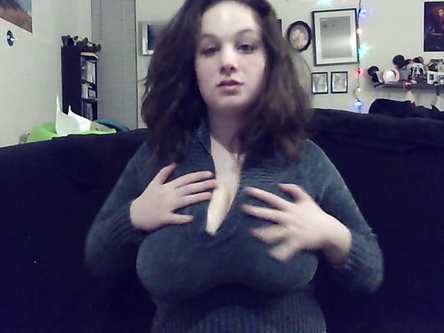 Cute BBW amateur with giant breasts lactating