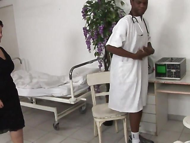 Fat woman with huge booty loves doctors black cock
