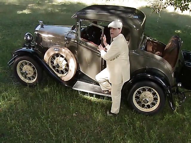 Beautiful blonde gets her pussy poked outdoors