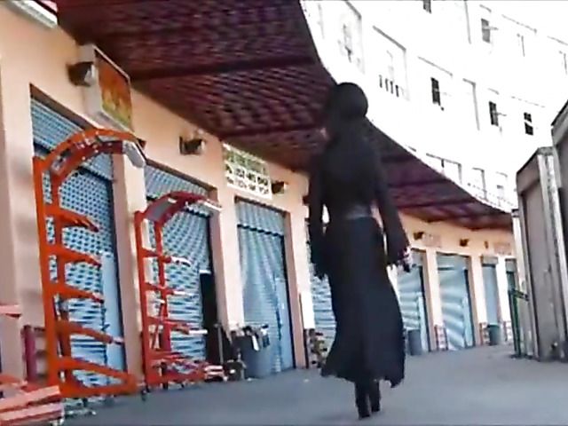 Busty Elvira sucks and fucks in hot XXX parody