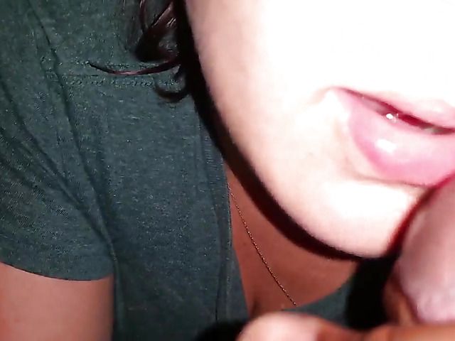 Bare ass amateur sucking black cock with her t-shirt on