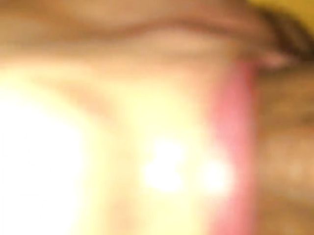 Tattooed amateur gives head to her fat boyfriend