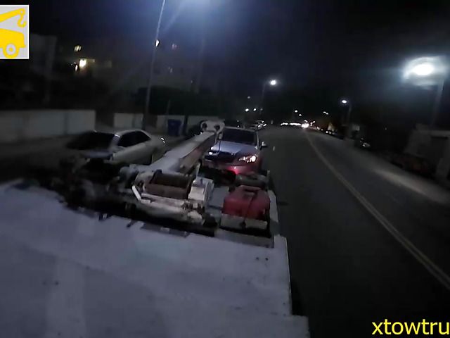 Big tits club chick almost gets her car towed away