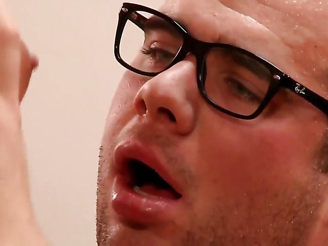 Euro teen with nice ass fucking with a nerd