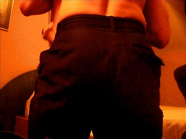 Young amateur redhead sucking & fucking
