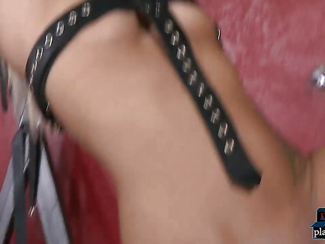 Blonde teen doing it all for right amount of money