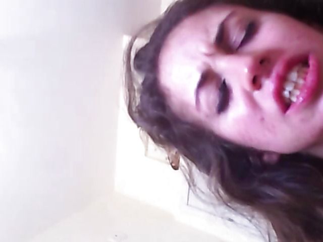 Blowjob leads to a facial cumshot