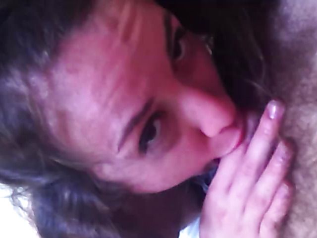 Blowjob leads to a facial cumshot