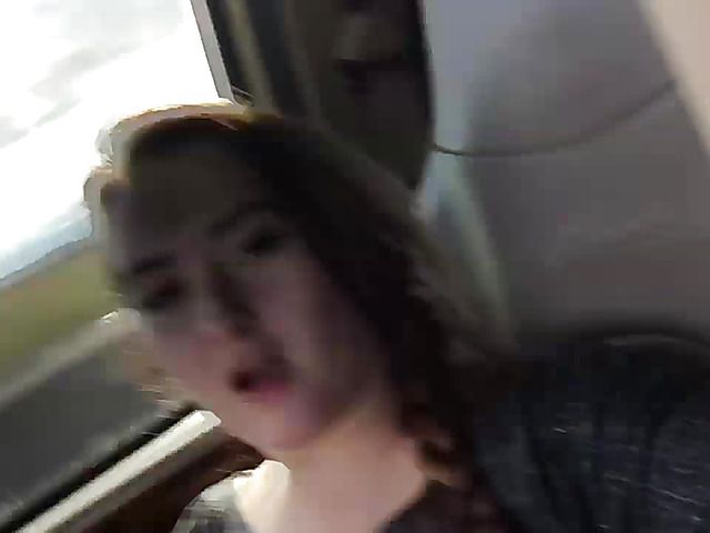 Amateur girl sucking a fat cock