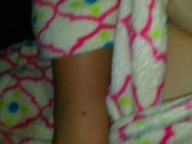 Wifes pretty pussy fingered in close-up