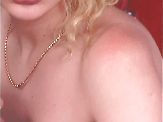 Strapon lesbians cant get enough