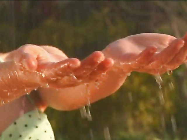 Well stacked asian teen Irie Saaya posing in bikini