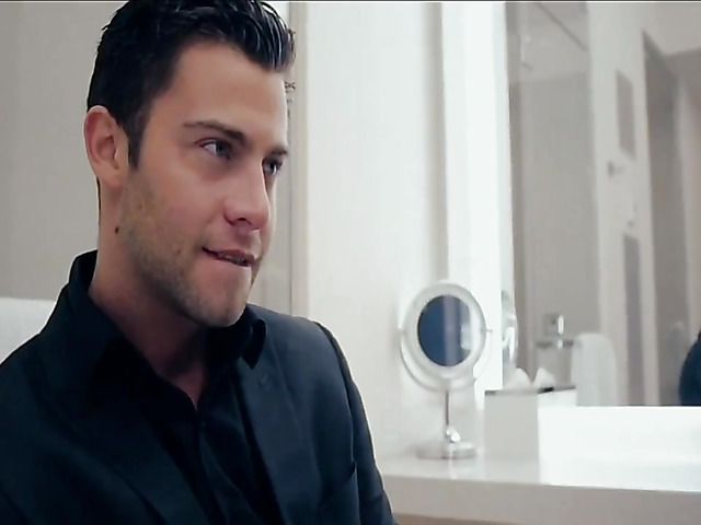 Dark haired MILF India Summer with tight body gets fucked