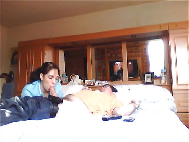 Latina girlfriend sucks cock dry on the bed