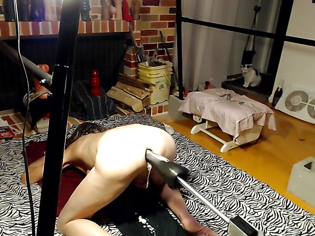 Mature shemale enjoys anal dildoing