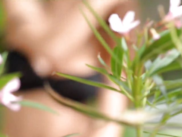 Goddess with big naturals stripping outdoors