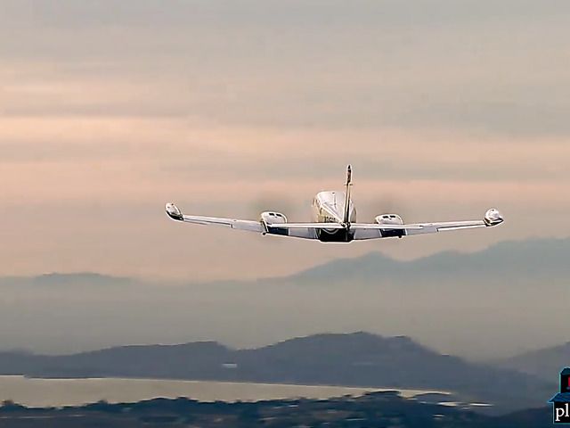 Cougar joins the mile high club with her younger date