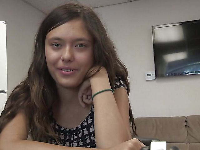 Round ass cutie gets fucked in her first porn