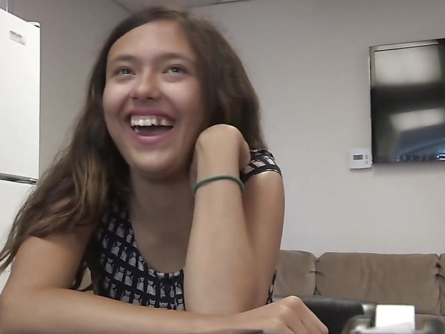 Round ass cutie gets fucked in her first porn