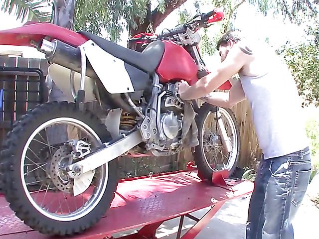 Tattooed guy fucks shaved teens tight pussy