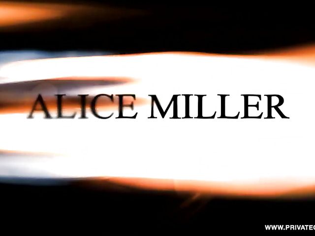 Sexy Russian anal banged right in front of the cam