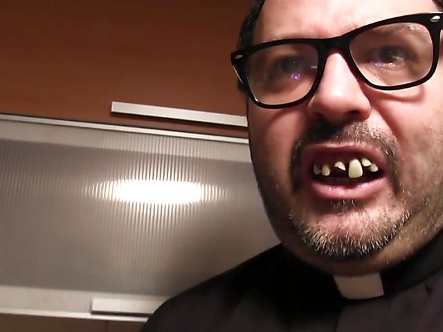 Spanish amateur teen getting tag teamed