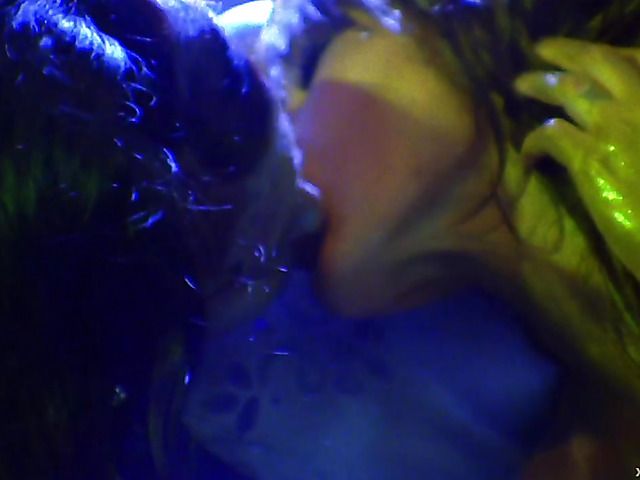 Hot lesbian bath with lots of pleasure