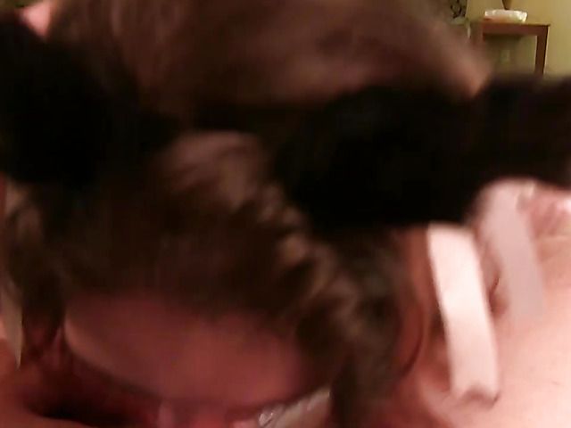 Amateur couple makes a sex tape