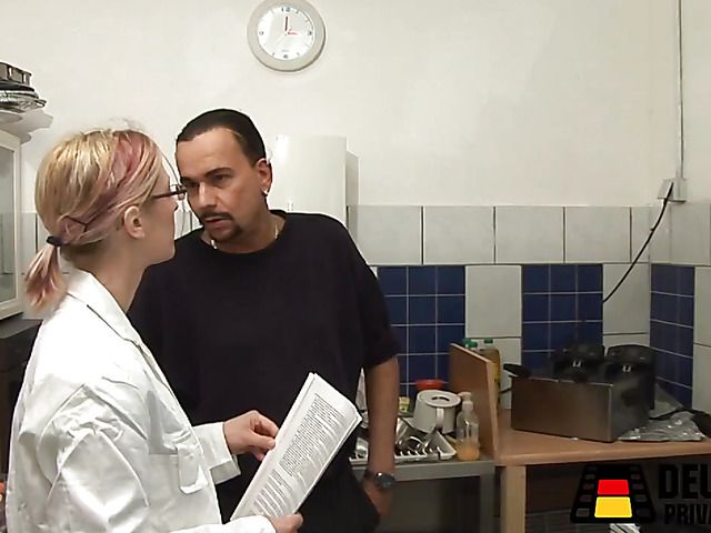 Experienced German slut gets screwed in the kitchen