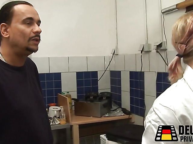 Experienced German slut gets screwed in the kitchen