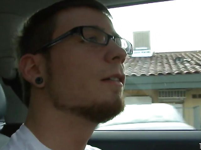 Lucky nerd fucks hot skinny MILF in her shaved pussy