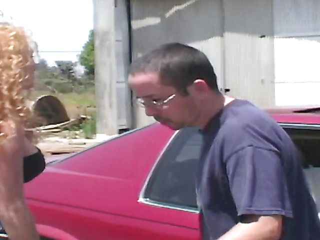 Outdoor DP for a curly haired whore