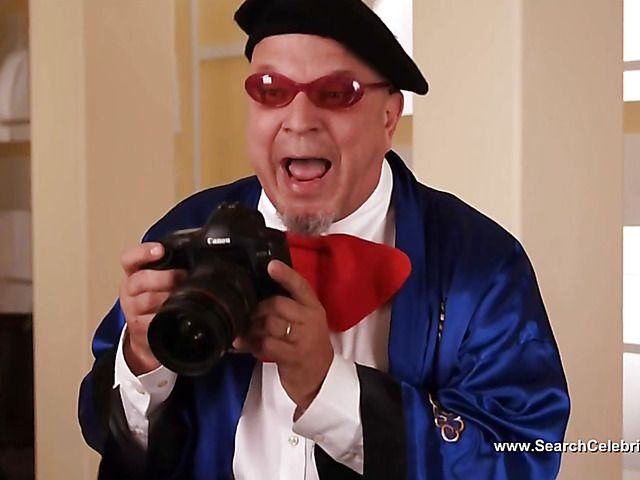 Lesbians share a bath and pose naked on cam together