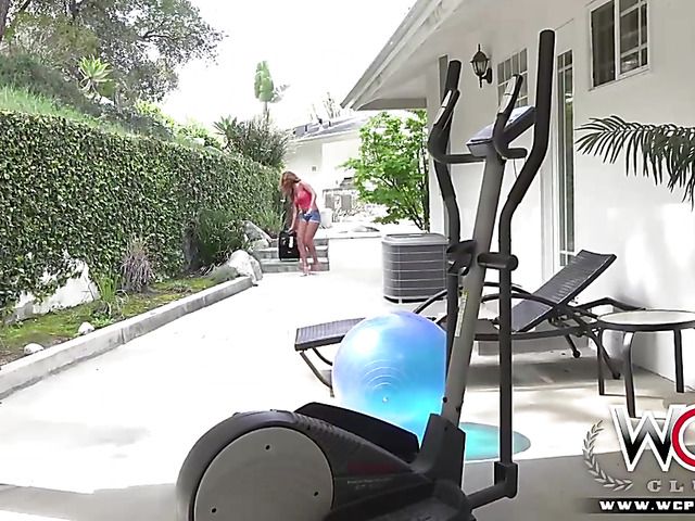 Gorgeous ebony babe gets rammed and loves it