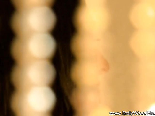 Indian beauty with perfect tits gets nude