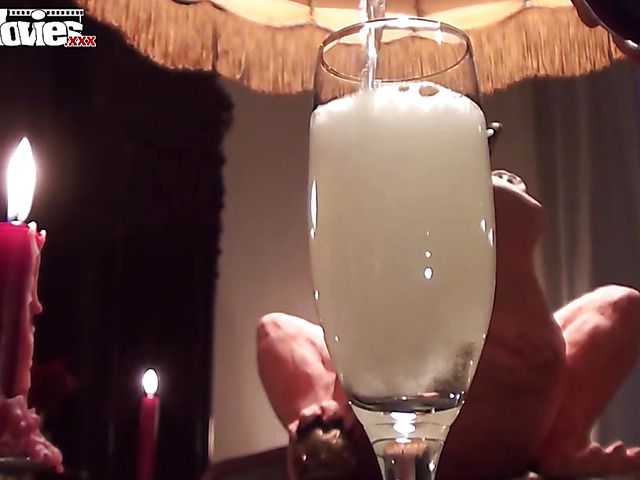 Cum slut gets screwed by her fuck buddy