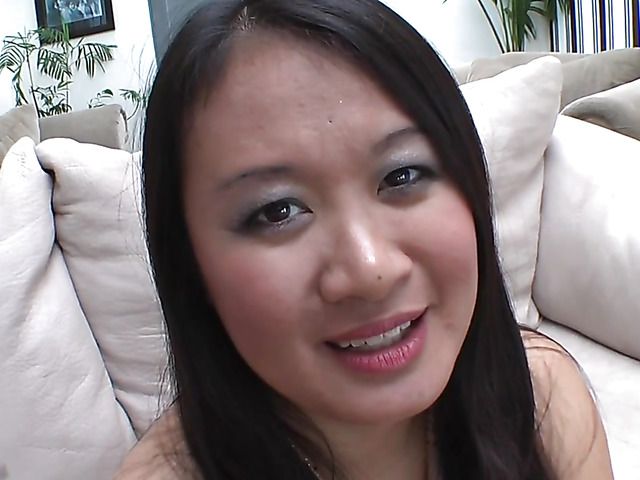 Asian mom gets her hot bush licked and fucked