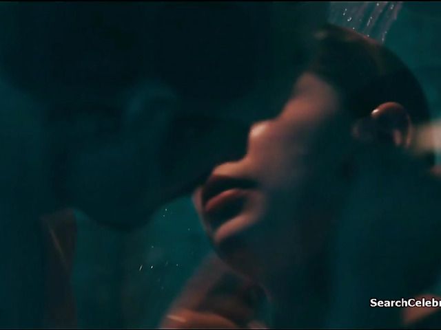 Mainstream sex scene with sweet Michelle Williams