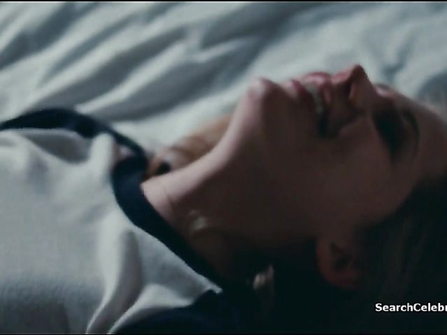 Mainstream sex scene with sweet Michelle Williams