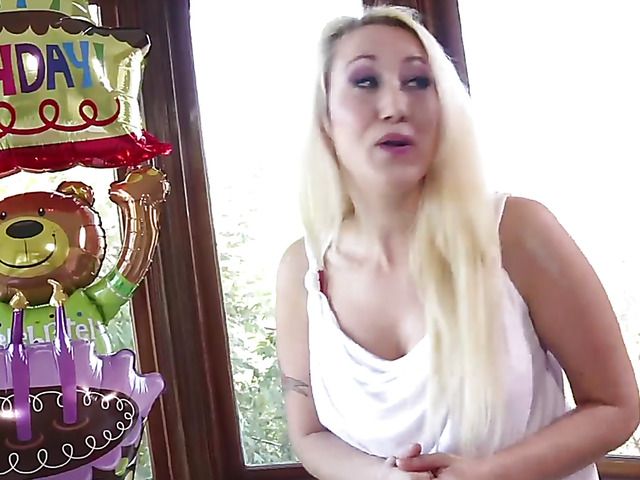 Two amazing blondes have great lesbian sex in bed