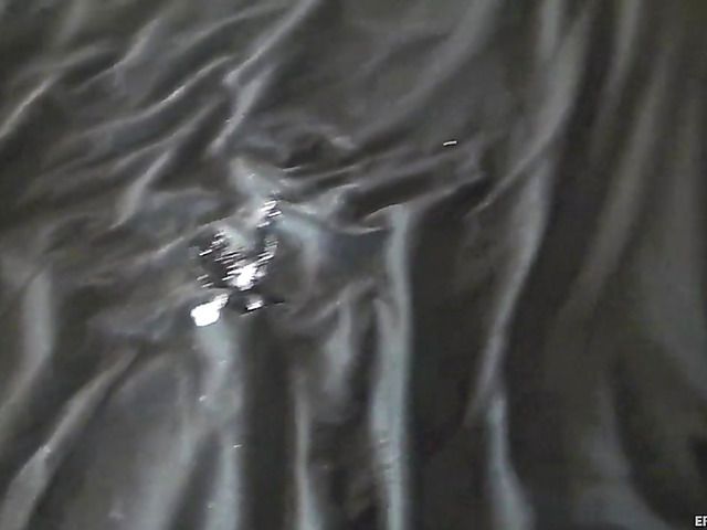 Amateur wife gets her fat ass fingered and fucked