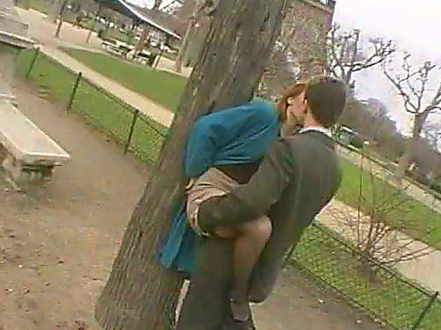 French slut sucks boyfriends dick in his car