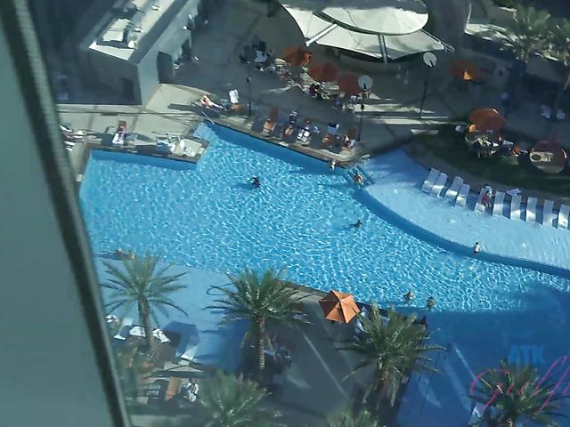 Bad girl Iggy Amore smoking and posing naked in a hotel room